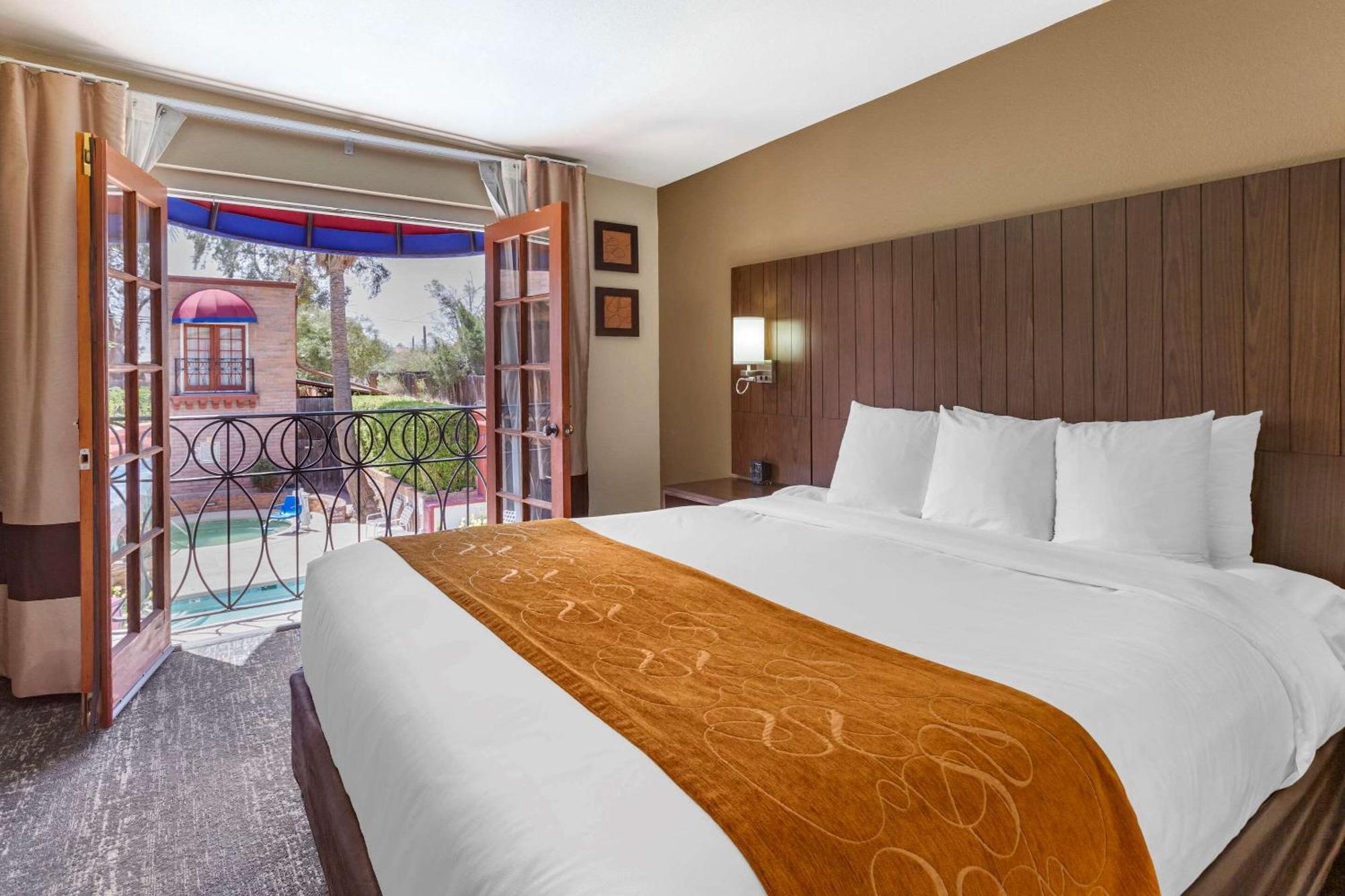 Comfort Suites At Sabino Canyon Тусон Номер фото